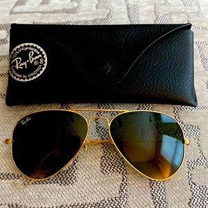 Classic Ray-Ban Aviator Sunglasses Gold
